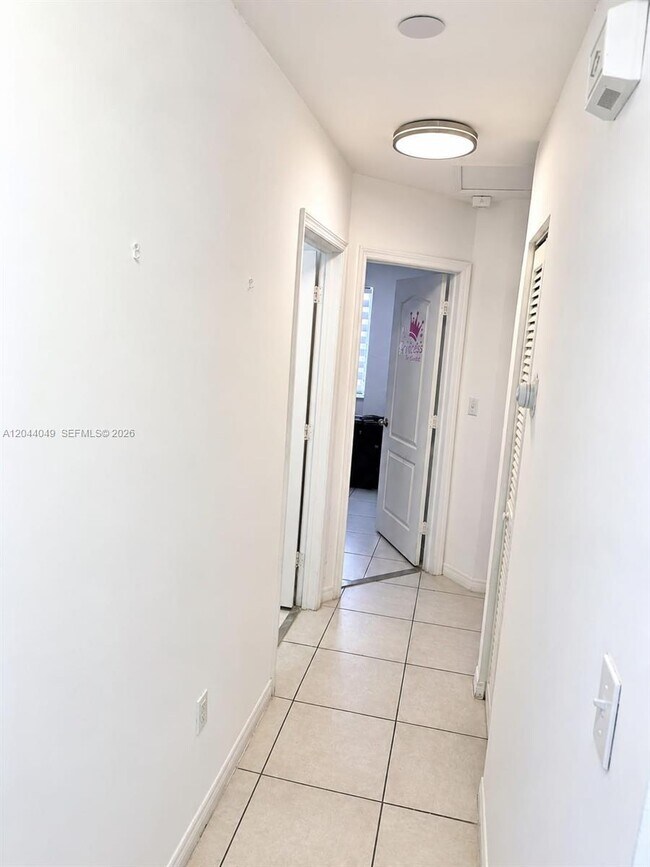 Building Photo - 17834 SW 144th Ct