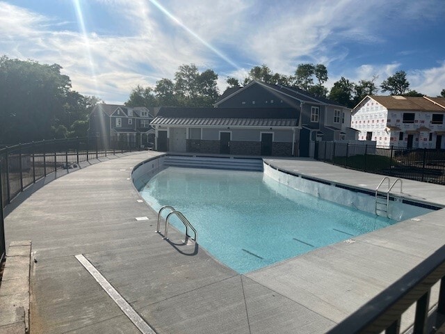 Building Photo - 5370 Bellflower Hls