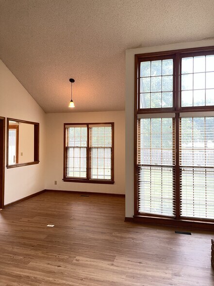 Building Photo - 11216 W 113th St