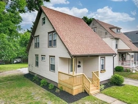 Newly Renovated - 411 Lindenwood Ave