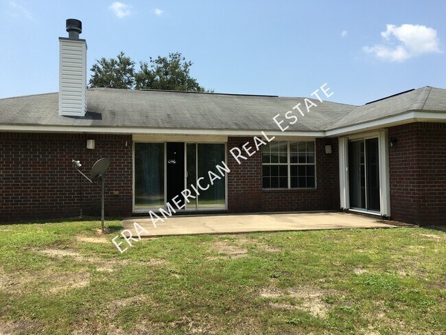 Building Photo - 1922 Everglades Dr