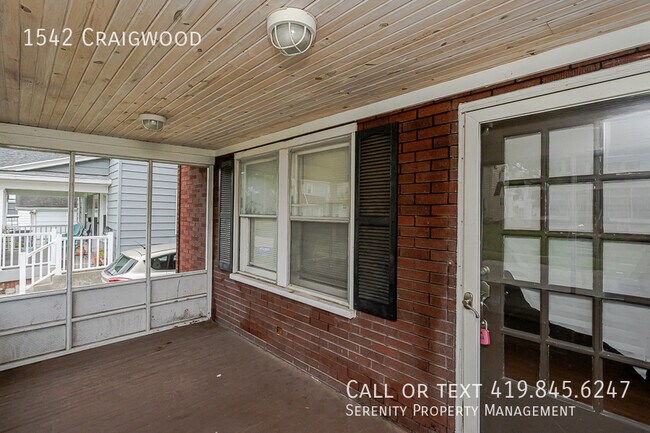 Building Photo - 1542 Craigwood-