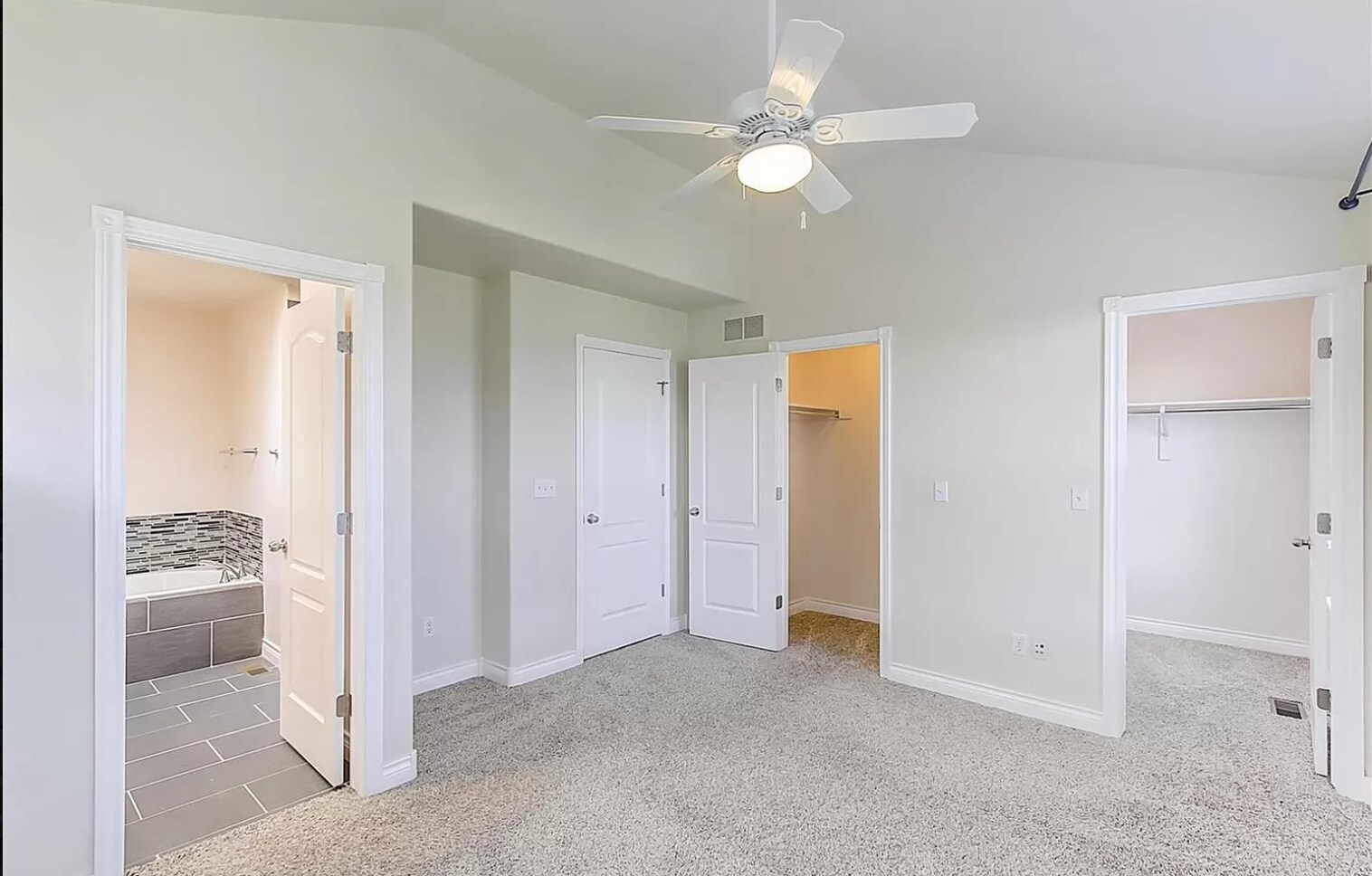 Building Photo - 2615 Elmira St