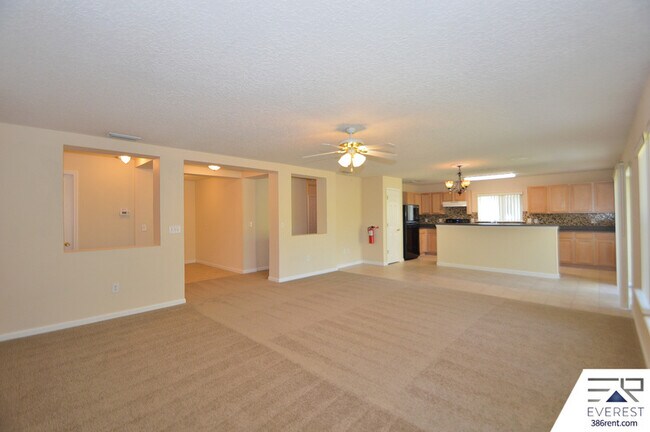 Building Photo - 9 Waywood Pl