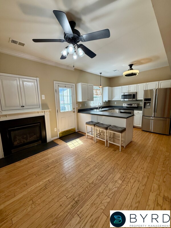 Building Photo - 8651 Millstream Dr