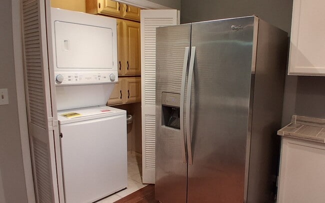 Building Photo - 5200 Martel Ave