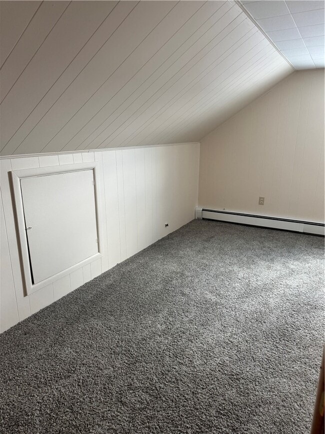 Building Photo - 82 Ridge Rd