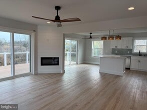 Building Photo - 44 Cedar Beach Rd