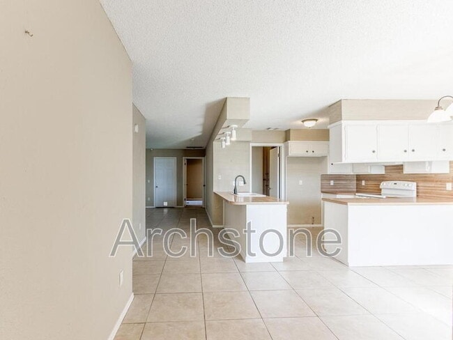 Building Photo - 6605 Lyrewood Ln