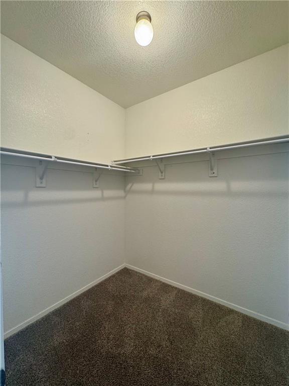 Building Photo - 704 SW Loudon Dr