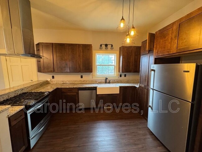 Building Photo - 101 S 7th St