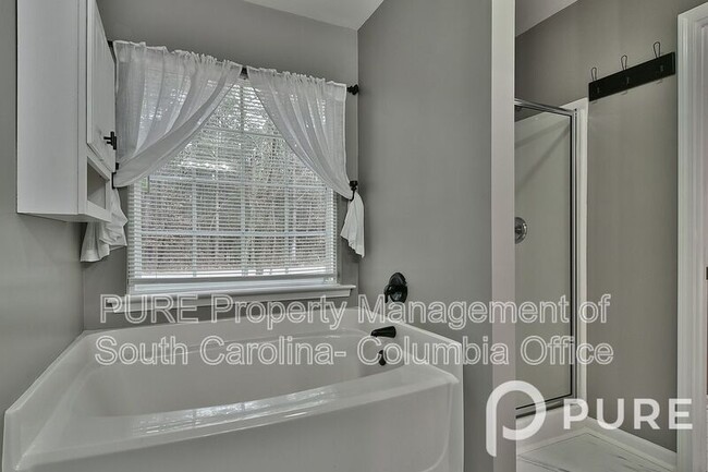Building Photo - 134 Vermillion Dr