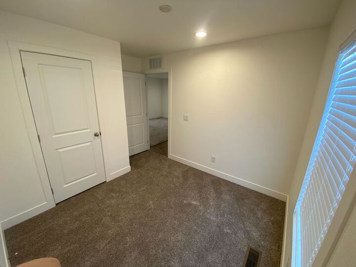 Building Photo - 2060 N Center St