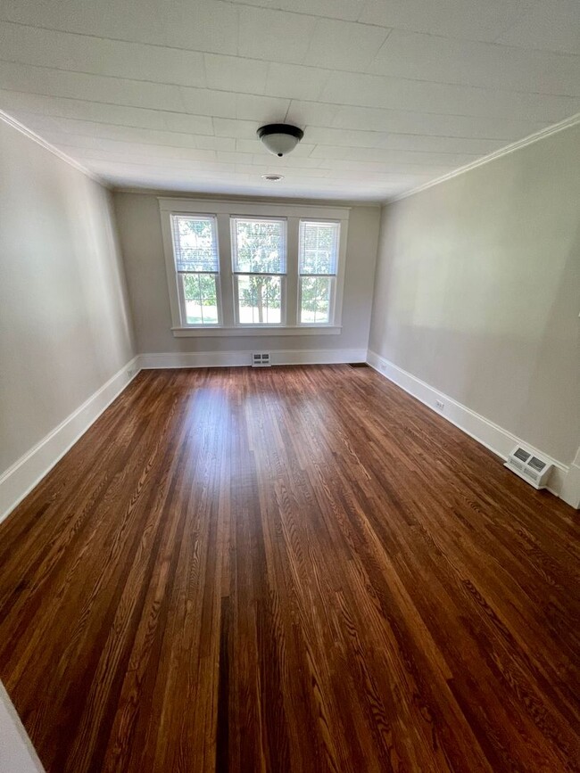 Building Photo - N Main Street China Grove NC, $1695 3br 2ba House