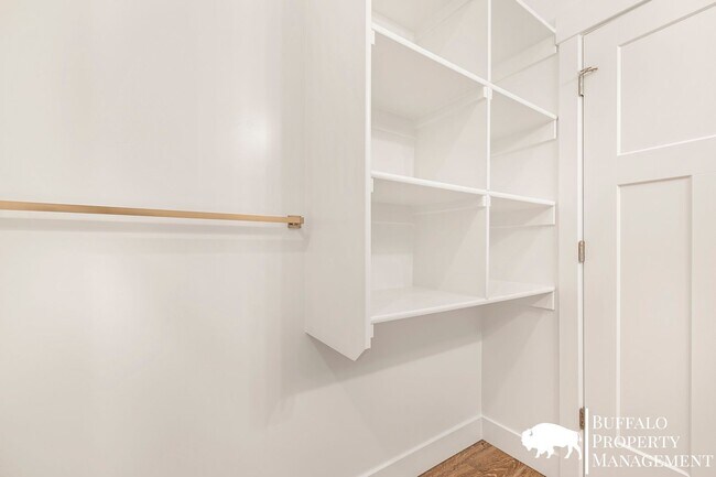 Building Photo - Beautiful brand new luxury 3 Bedroom 2.5 B...