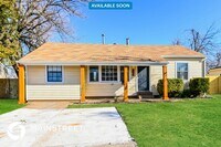 Building Photo - 801 Askew Dr