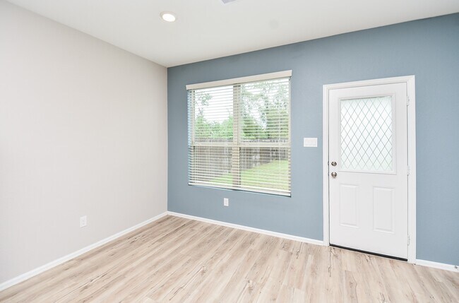 Building Photo - 22707 Bolanzo Ln