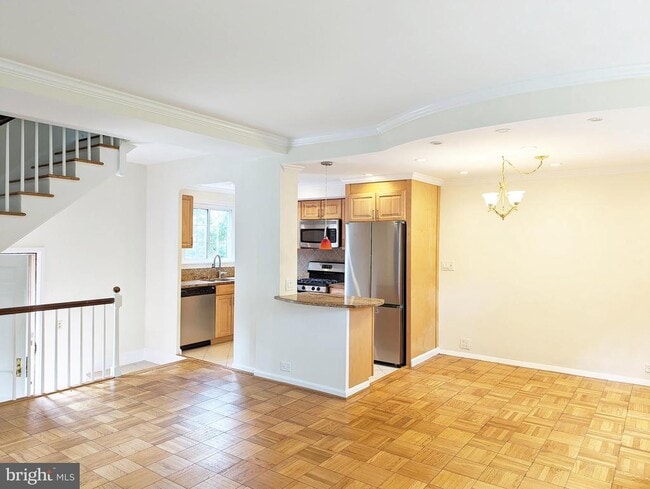 Building Photo - 1602 Ripon Pl