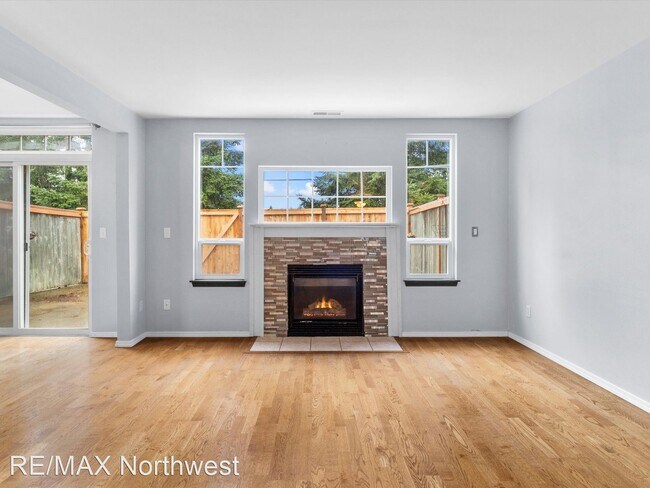 Building Photo - 3 br, 2.5 bath House - 6610 Millstone Ln S...