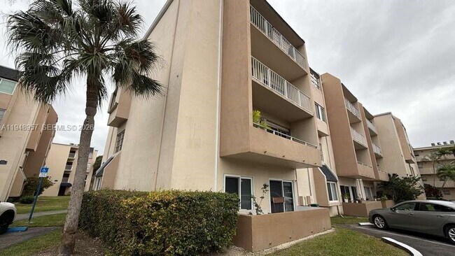 Building Photo - 7725 SW 86th St