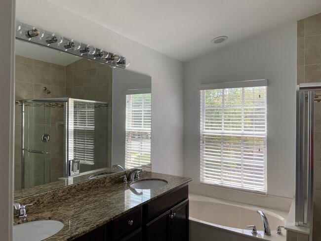 Building Photo - 16185 Poppy Seed Cir