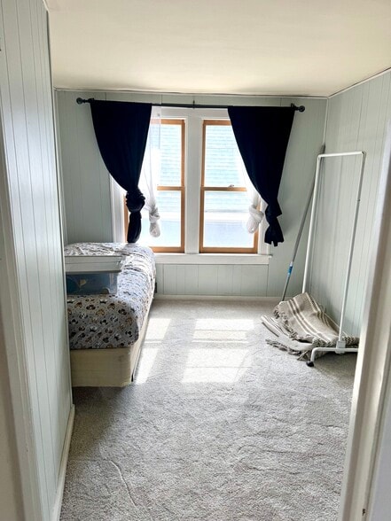 Building Photo - 3111 Arthur St NE