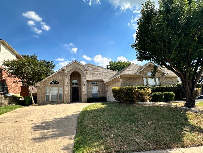 Building Photo - 2506 Spring Hill Ln