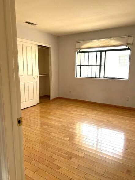 Building Photo - 4979 San Marcos Ct