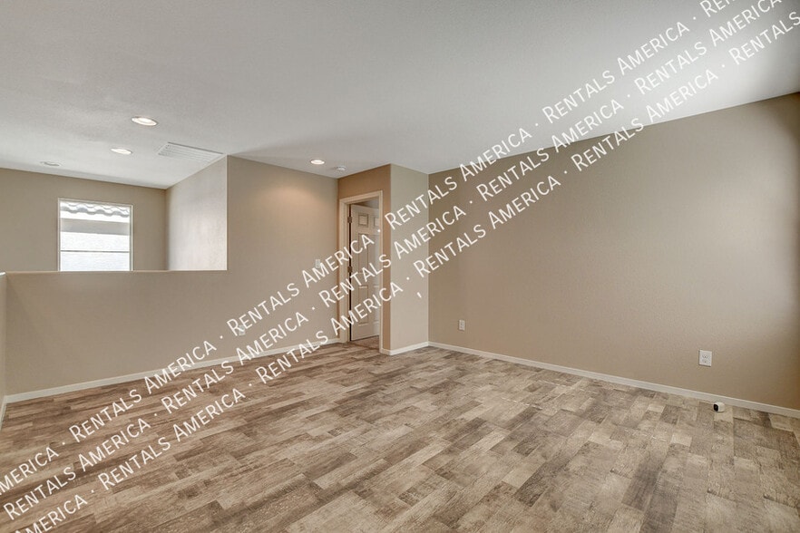 Building Photo - 7463 Earnshaw Ave