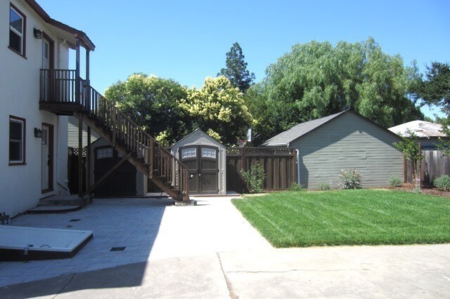 Building Photo - 90 Cleaves Ave
