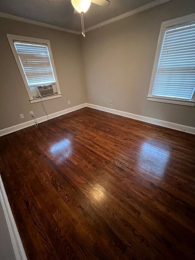 Building Photo - 2 Bedroom 1 Bath Duplex ~ Off Augusta Rd