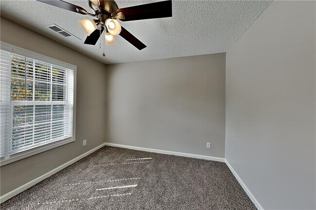 Building Photo - 302 Wind Ship Ct