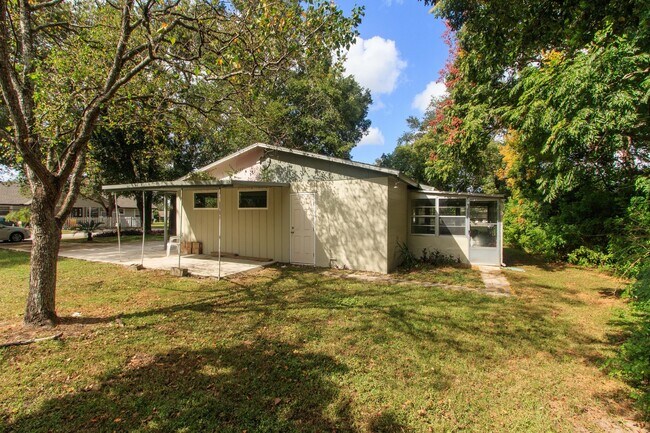 Building Photo - 1191 Forest Hills Rd