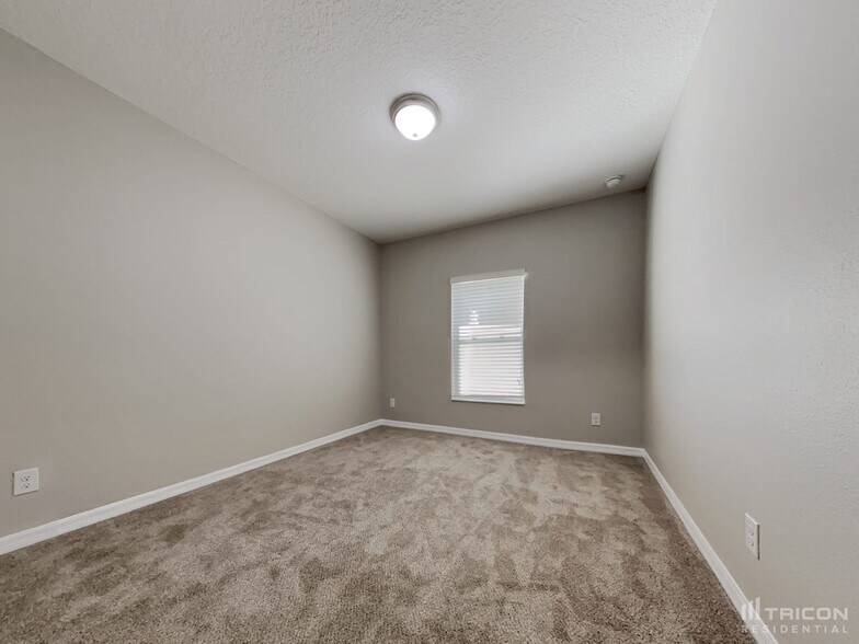 Building Photo - 310 Ardmore St