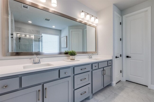 Building Photo - 1000 Adair Rd