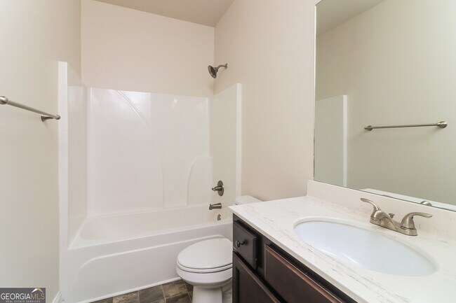 Building Photo - 120 Brookhaven Dr