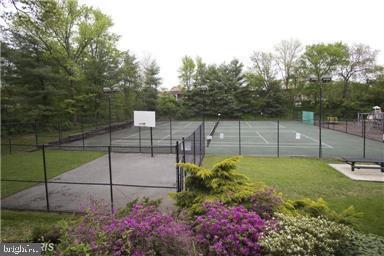 Building Photo - 2166 Commissary Cir