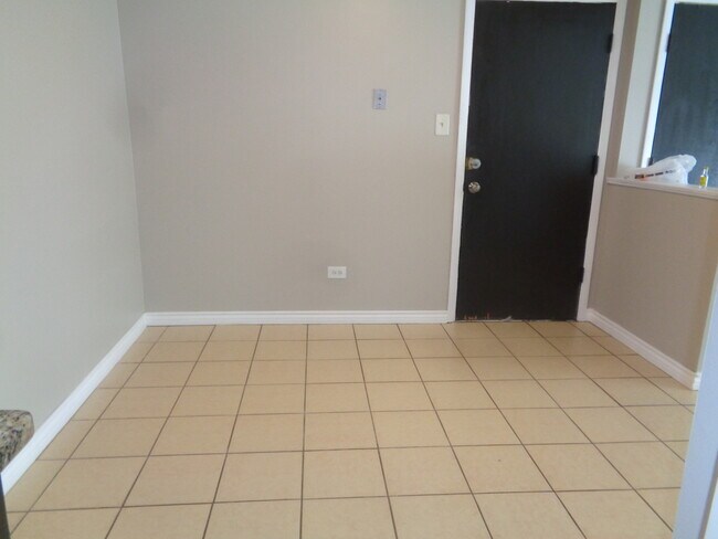 Building Photo - 6338 W 99th Pl