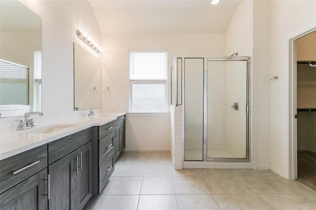 Building Photo - 115 Breakwater Dr