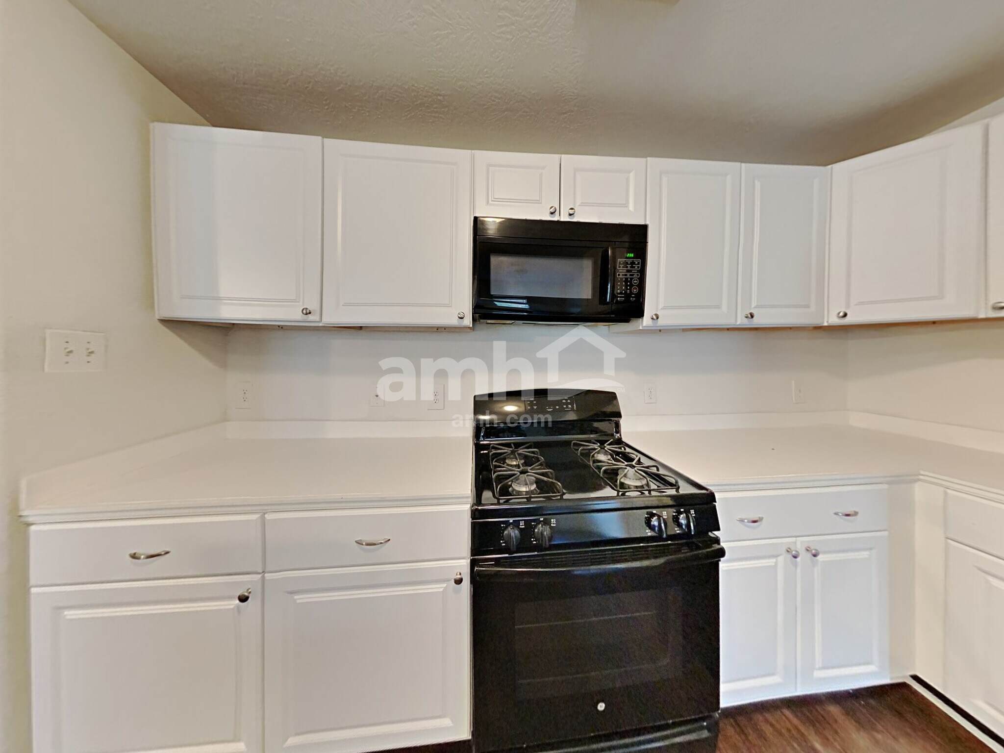 Building Photo - 21530 Daylily Hills Dr