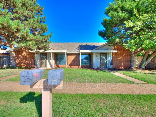 Building Photo - 6605 Lyrewood Ln