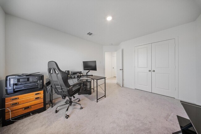 Building Photo - 6304 Barrington Clf Trl