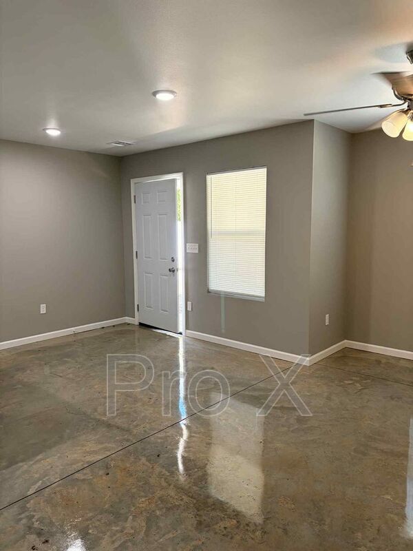 Building Photo - 321-323 S. 4th St