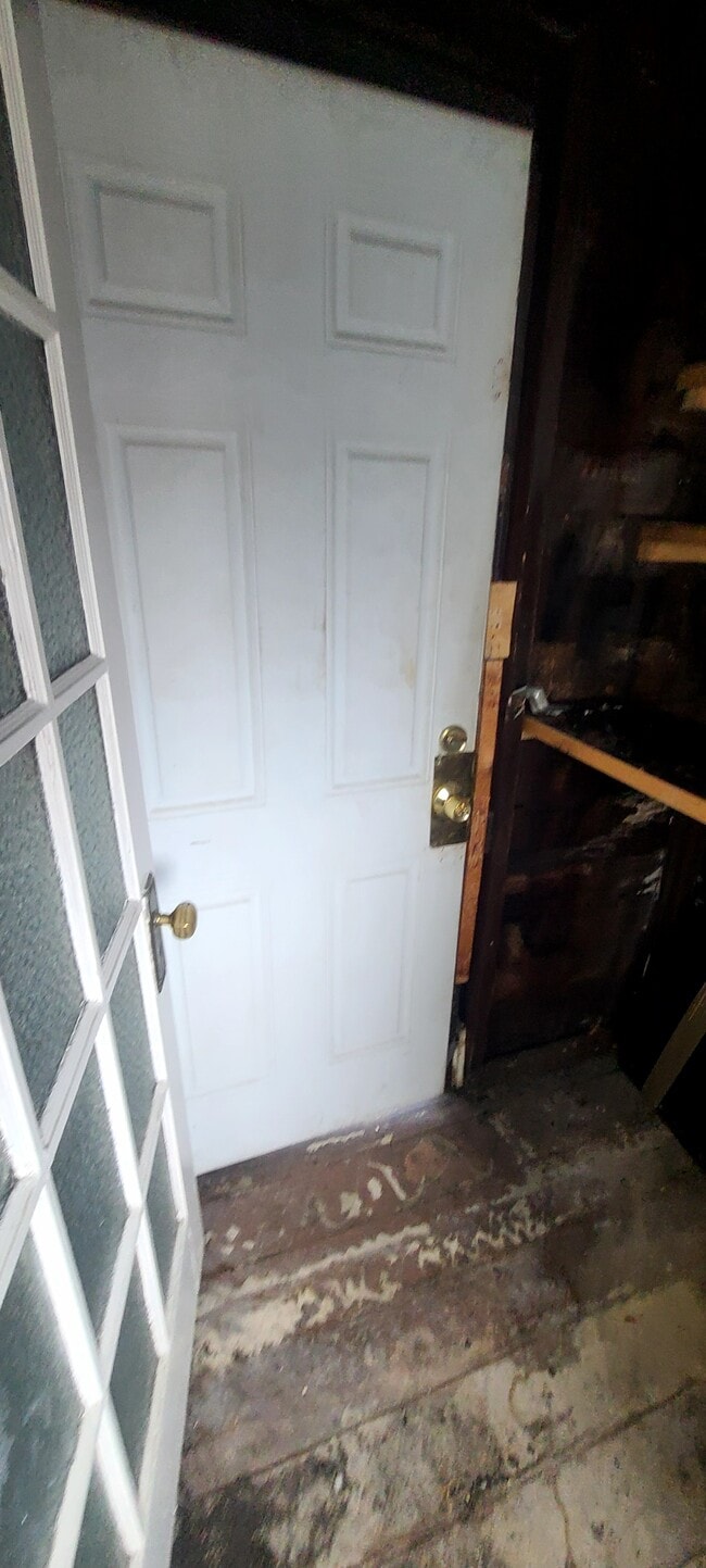 Building Photo - 33 Howard St