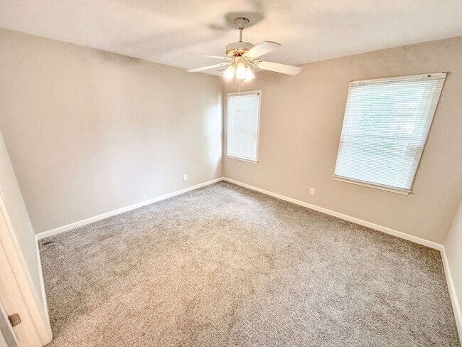 Building Photo - Acworth 4BR/3.5BA Finished Basement