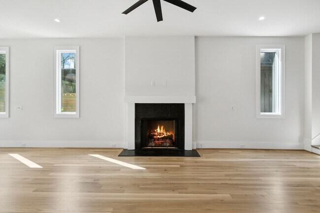 Building Photo - 85 Brookwood Terrace