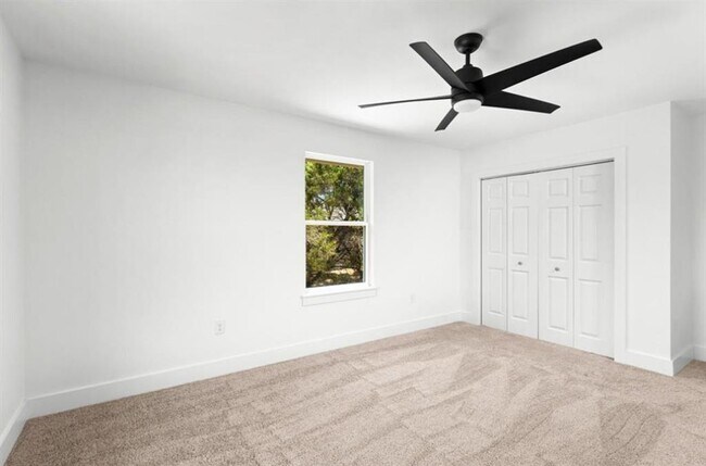 Building Photo - 5102 Moss Point