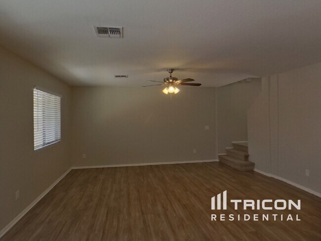 Building Photo - 40155 W Thornberry Ln