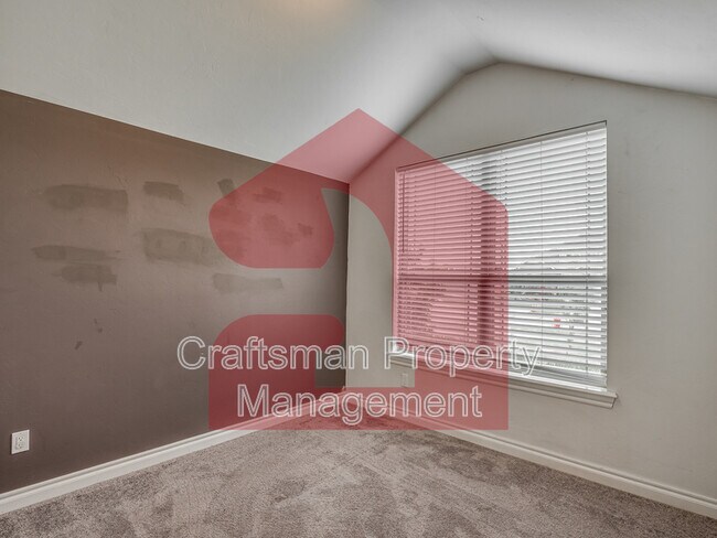 Building Photo - 3413 Huron Cir
