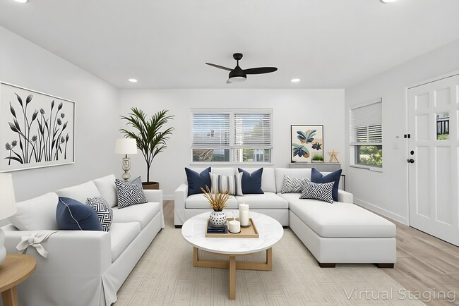 Building Photo - 235 Boulevard Des Pins